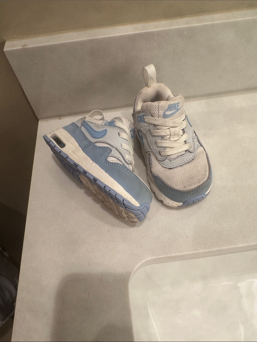Nike Kids White and Light Blue Casual Sneakers